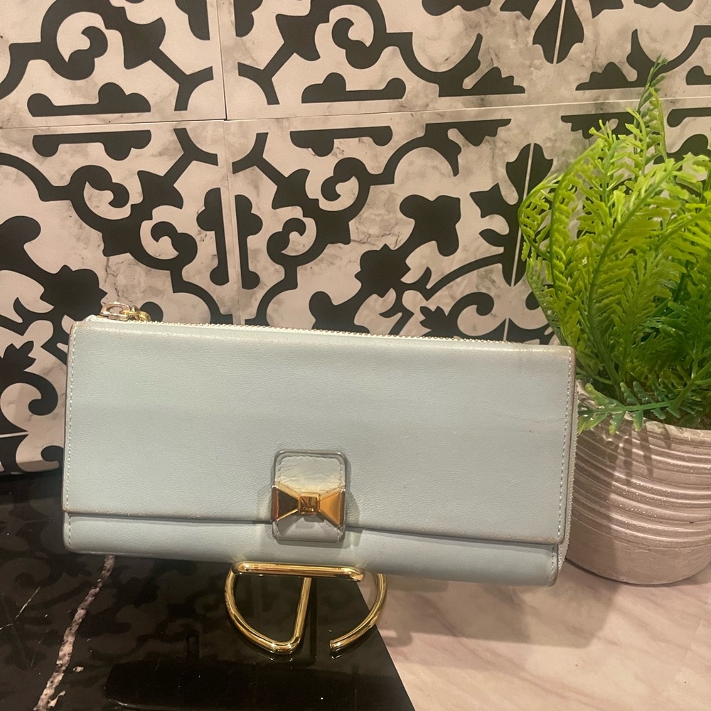 GUC Bobbie Leather Wallet